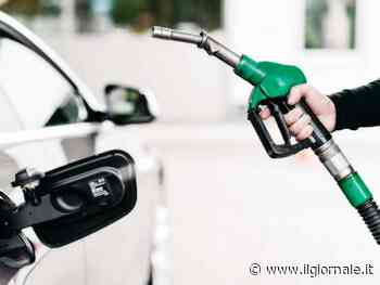 Botta sul costo della benzina: quanto si paga adesso