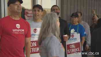 Workers at 27 Metro stores across GTA walk off job after rejecting tentative deal
