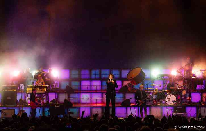 Pulp joined by Steve Mackey’s son, Marley of Warmdusche,, at London Hammersmith show