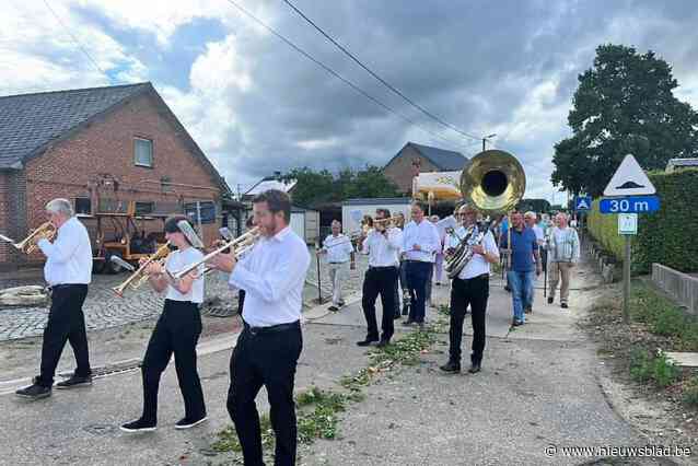 Processie Attenrode lokte veel volk