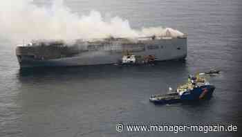 "Fremantle Highway": Brennender Frachter bleibt vorerst, wo er ist