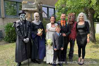 Mit Hexe und Werwolf im Versmolder Standesamt