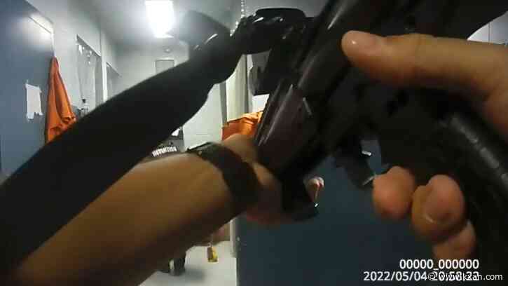 Corrections officer in New Mexico allegedly shoots naked inmate with shotgun