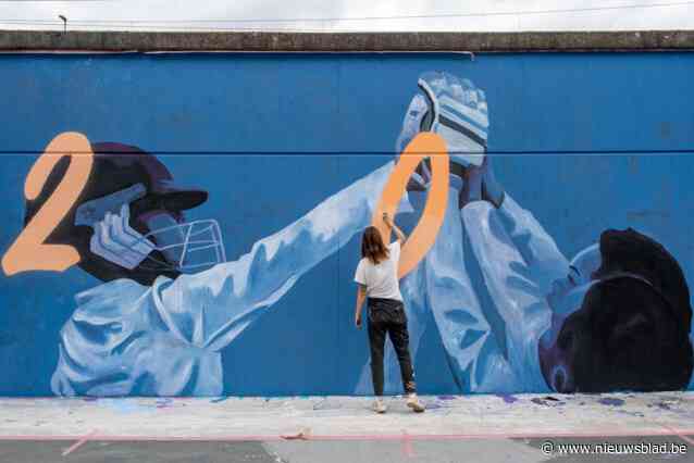Meterslange muurschildering aan Park Spoor Noord eert de helden van Antwerpen Noord
