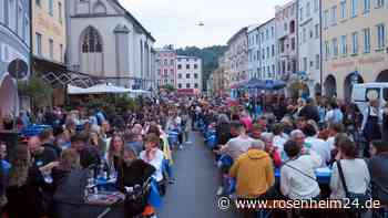 Blitz und Donner oder italienisches Flair? So war das Weinfest Wasserburg