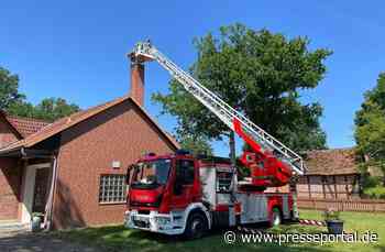 FW Celle: NABU und Celler Feuerwehr beringen Störche im Landkreis Celle