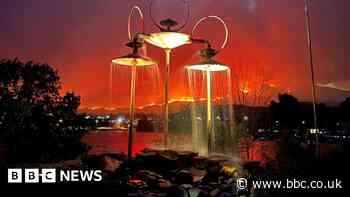 Canada wildfire: Firefighter dies tackling British Columbia blaze