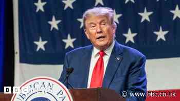 Rivals' silence at Iowa dinner shows Trump's dominance in 2024 race