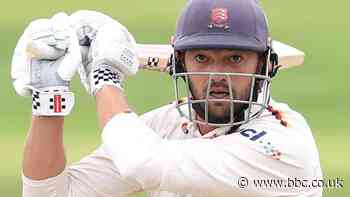 County Championship: Essex wrap up six-wicket win over Hampshire