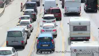 Starker Reiseverkehr zu Nord- und Ostsee - Staus um Hamburg