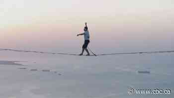 #TheMoment a slackliner set a daring world record