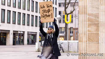 Guerilla-Marketing: „Ich bin Kurzduscher“: So wird Karlsruhe zur Energiespar-Metropole