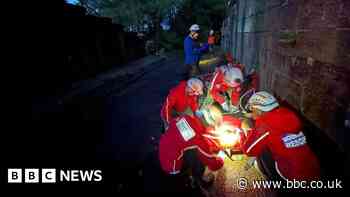 Sheffield: Walker rescued after Rivelin Reservoir fall