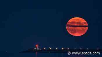 August's Full Sturgeon Moon rises tomorrow, 1st of 2 supermoons this month