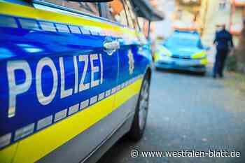 Frau in Bad Wünnenberg-Haaren mit Messer bedroht und beraubt