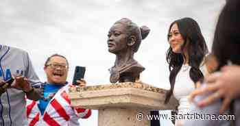 Olympic champion Suni Lee honored with surprise sculpture in St. Paul park