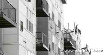 More than 100 displaced after Oakbrook Terrace apartment complex fire sparked by lightning