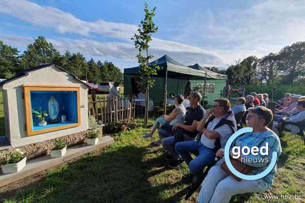 Keniskapel verplaatst naar de Roes en wordt rustplek voor fietsers en wandelaars