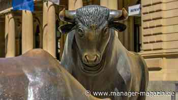 Börse: Dax gibt Gewinne ab, Wall Street startet verhalten, BIP in der Eurozone wächst, Inflation sinkt weiter