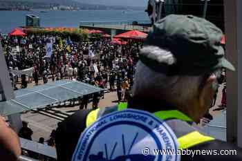 New tentative deal is reached in B.C. port workers dispute