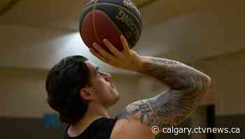 Former Broncos player Ryan Straschnitzki taking up basketball