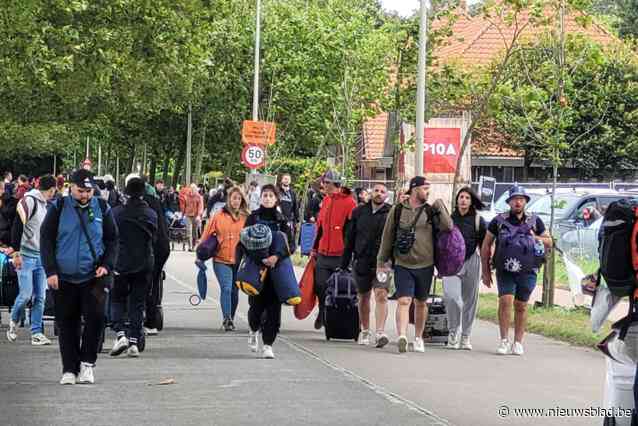 Tomorrowland-jutters scoren met auto vol blikjes 400 euro Uittocht vanop camping Dreamville verloopt miezerig, maar ordelijk