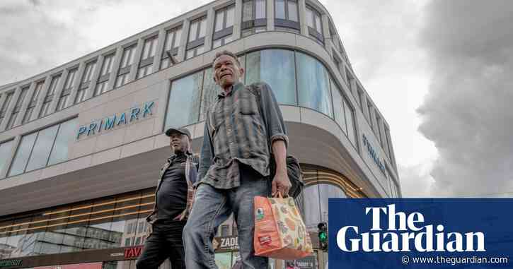 Eurozone returns to economic growth as inflation falls