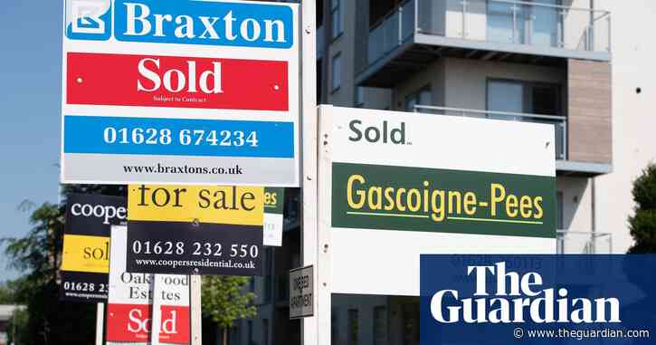 UK mortgage approvals rise despite surge in borrowing rates