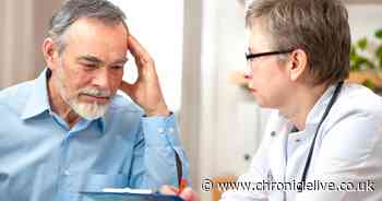 Early symptom of dementia which can be spotted while you are eating a meal