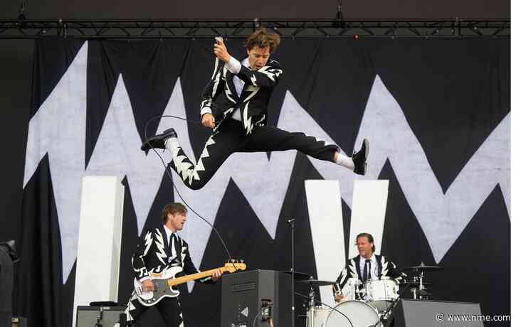 The Hives release two punky new singles, ‘Trapdoor Solution’ and ‘The Bomb’