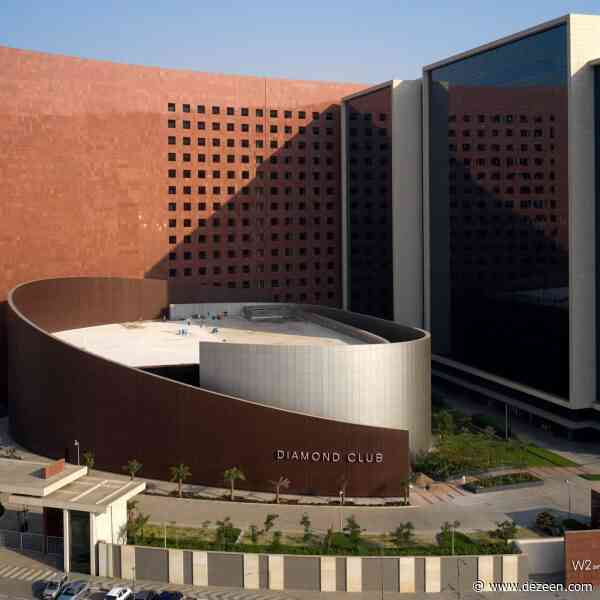 Dezeen Agenda features the world's largest office building
