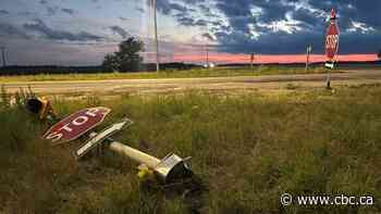 3 injured in collision at Manitoba highway intersection that was scene of deadly June bus crash