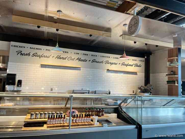 2 merchants leaving Union Street Market at Electric Works