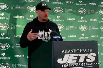 Jets' Hackett Says Broncos' Payton Broke a Coaches' Code With His Disparaging Comments