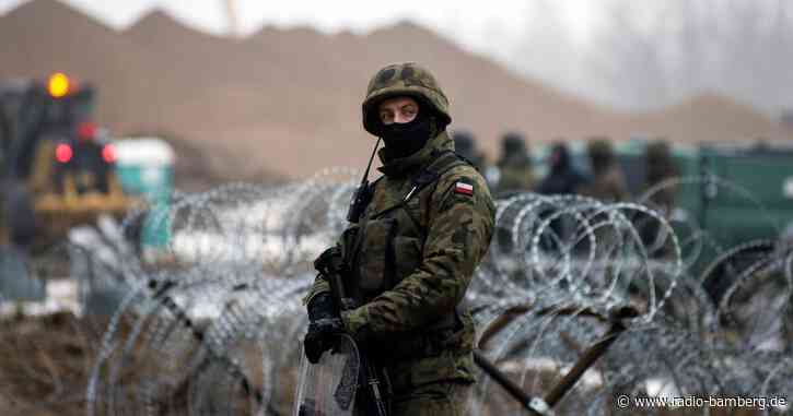 Polen verstärkt Truppen an Grenze zu Belarus
