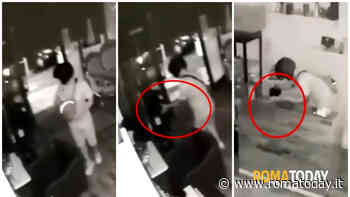 Il ladro scooterista che saccheggia i parrucchieri, altro colpo. Il titolare: "Mi ha rubato tutto in 3 minuti"