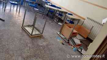 Due raid in 24 ore, ancora vandali alla scuola media. Danni per 100mila euro