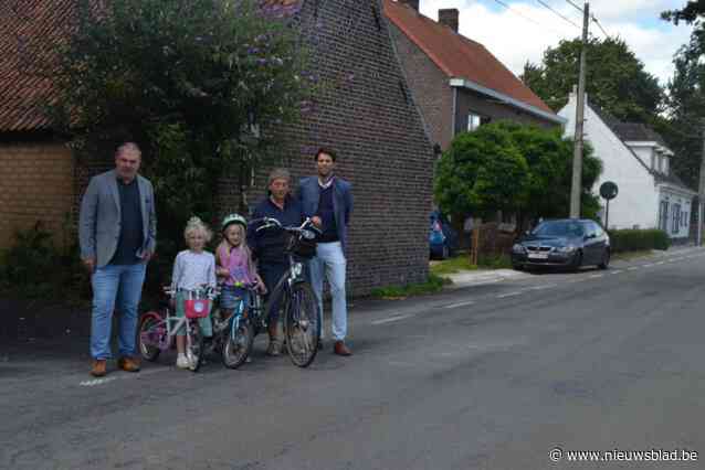 Elf jaar na dodelijk ongeval is langverwacht tweerichtingsfietspad eindelijk op komst, maar alleen in Vaartstraat-West: “Oude Burggrave is onderdeel van ander project”