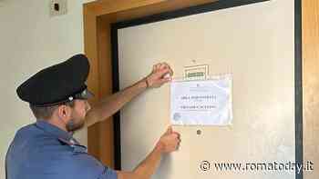 Sgomberato ex hotel occupato, denunciate quattordici persone. "Precarie condizioni igienico sanitarie"