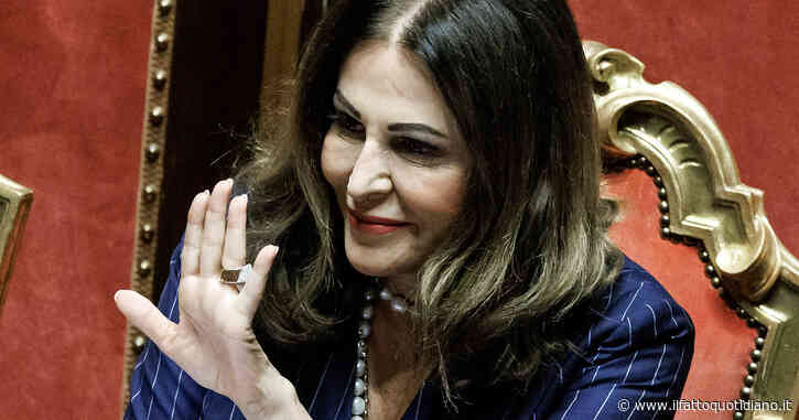 Assunzioni aperte al ministero di Santanché: in arrivo la riforma che raddoppia i dipendenti del Turismo. Conte: “Un affronto”