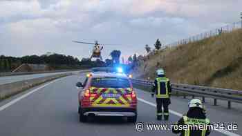 Acht zum Teil schwer verletzte Personen nach Unfall auf A94 – darunter auch zwei Kinder