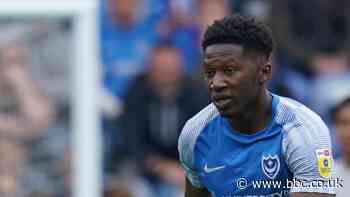 Di'Shon Bernard: Sheffield Wednesday sign ex-Manchester United defender