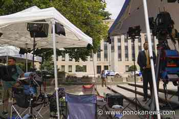 Trump lawyer hints at a First Amendment defense in the Jan. 6 case