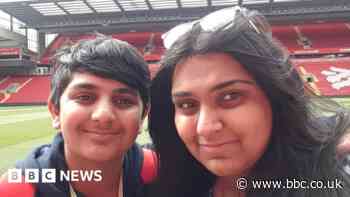 Ronan Kanda's mother's hope for an online sales ban of machetes after murder