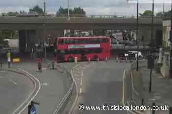 Woolwich Road Greenwich gas leak: Live traffic updates