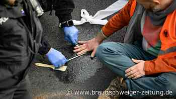 Umweltbundesamt: Klimakleber sollten Protestformen überdenken