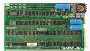 Vintage computer that helped launch the Apple empire is being sold at auction