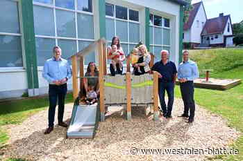 Geräte für die Kleinsten bereichern Spielplatz in Büren-Brenken