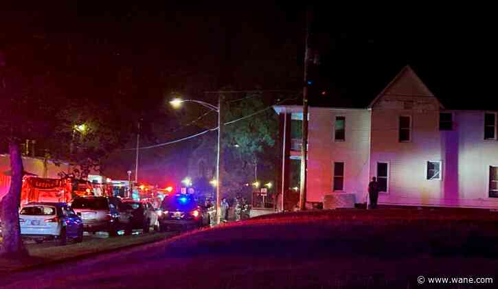 6 safely escape from early morning fire on Fort Wayne's south side