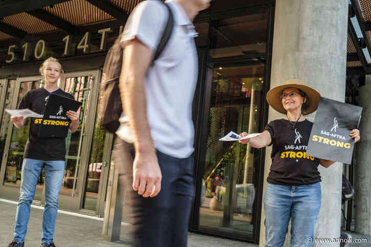 Hollywood’s actor strike has come to Arlington